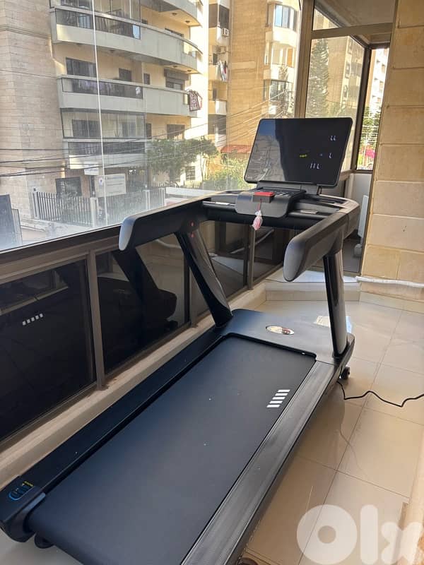 Commercial Motorized Treadmill 6HP AC Motor 4