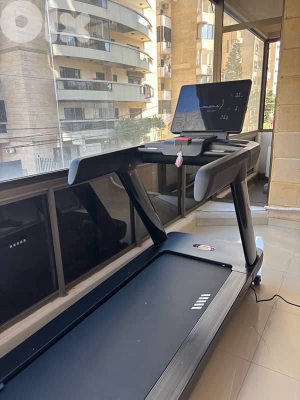 Commercial Motorized Treadmill 6HP AC Motor 6