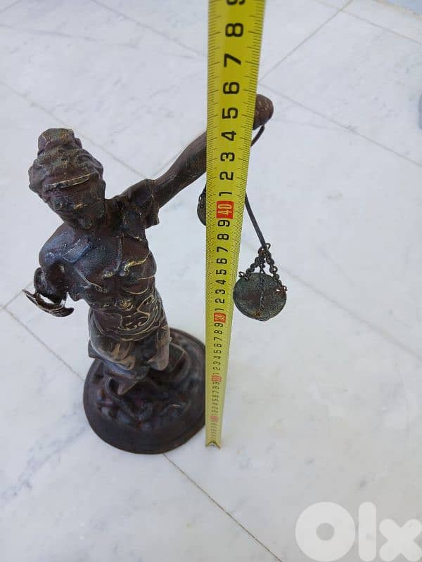 تمثال العدالة 6