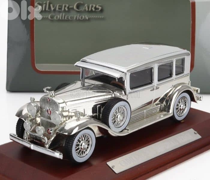 Cadillac V16 Imperial 1930 diecast car model 1;43 0