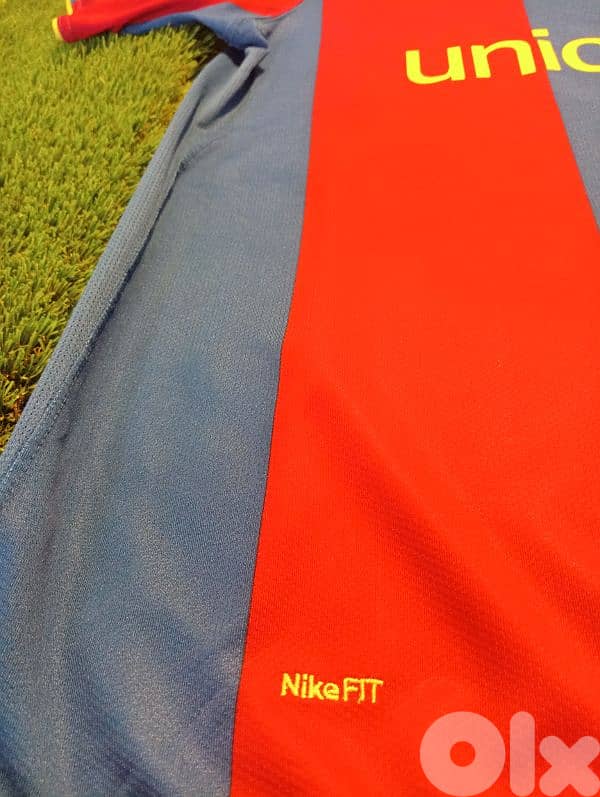 Authentic Barcelona Original Home Football Shirt 3