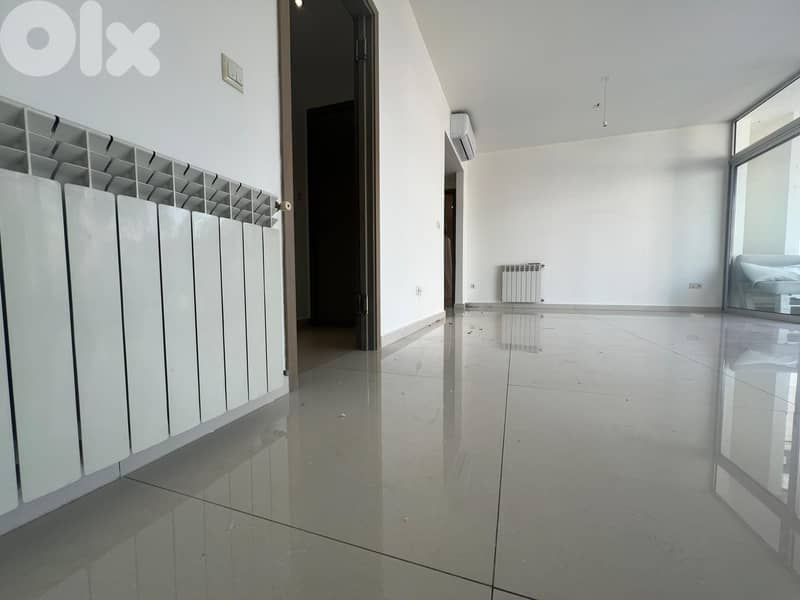 Unfurnished 3 bedrooms Brand New apartment New Building-Prime Location 0