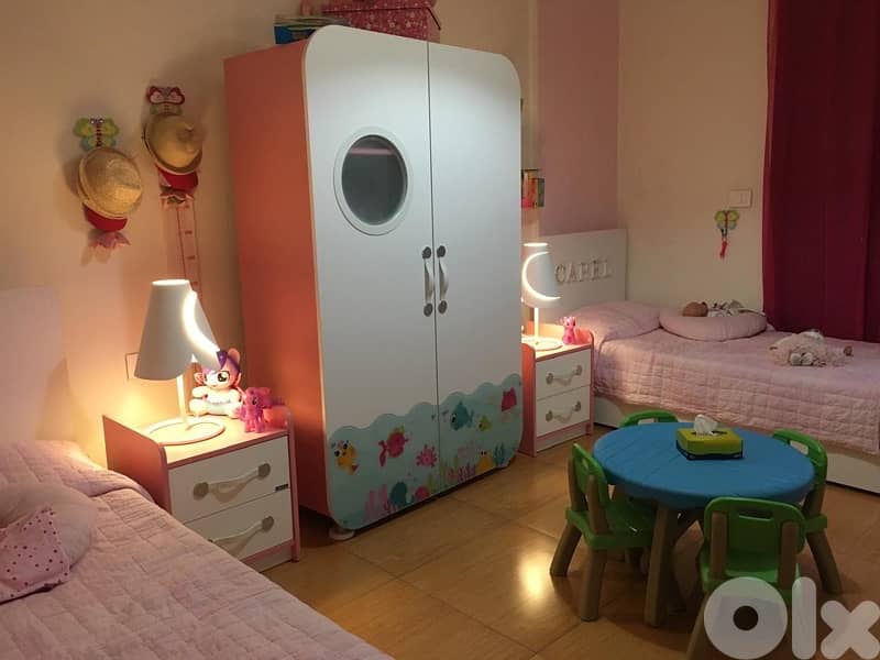 Girls bedroom in mint condition 03/448234 1