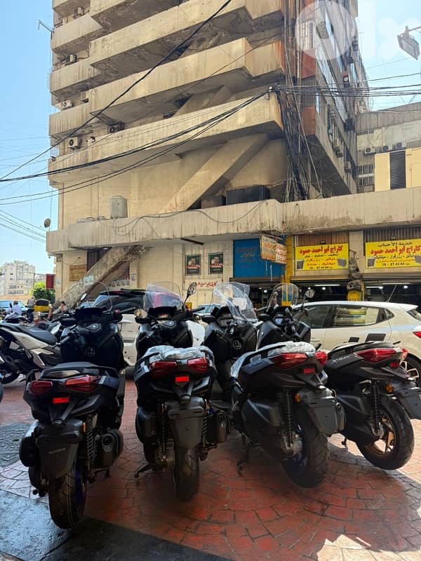 Yamaha X-Max 2025 okm 3