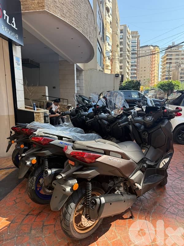 Yamaha X-Max 2025 okm 4
