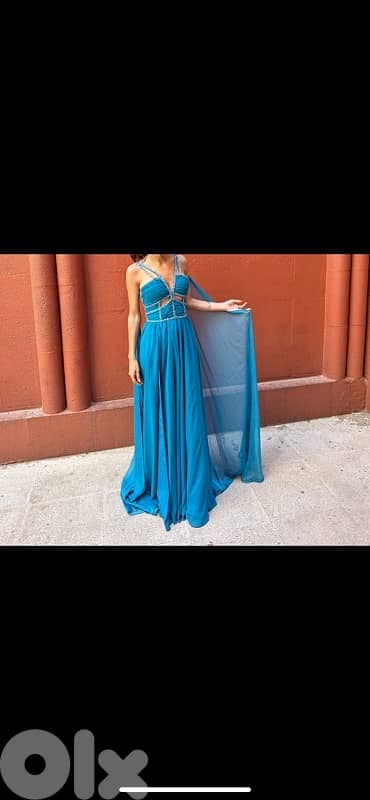 Blue dress فستان أزرق 1