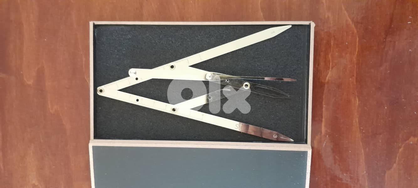 مستلزمات طب أسنان / عيادة ومختبر خاصة بالعيادات وطلاب الإختصاص 13