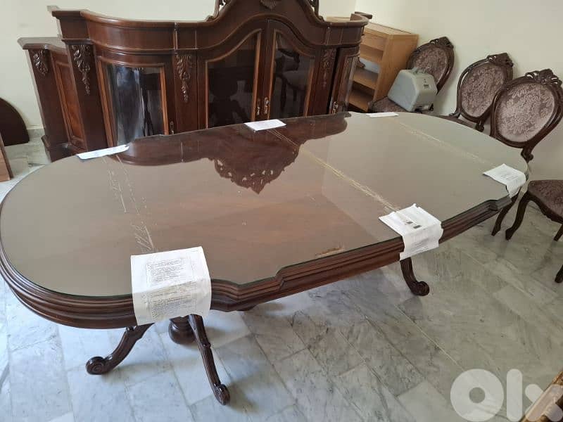 prestigious dining room 0