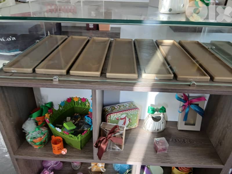 اغراض لمحل بيع 4