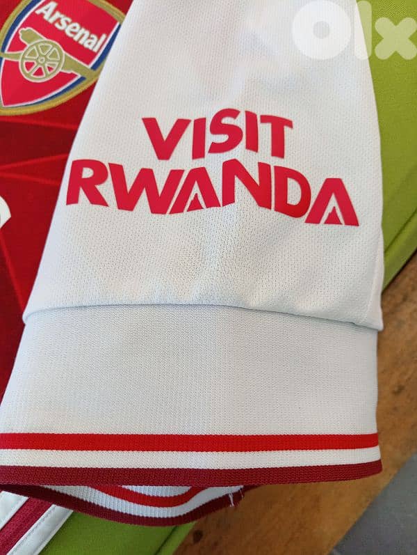 Authentic Arsenal Original Home Football Shirt 5