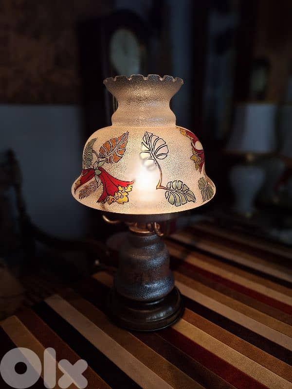 Bronze and handpainted glass lamp 0