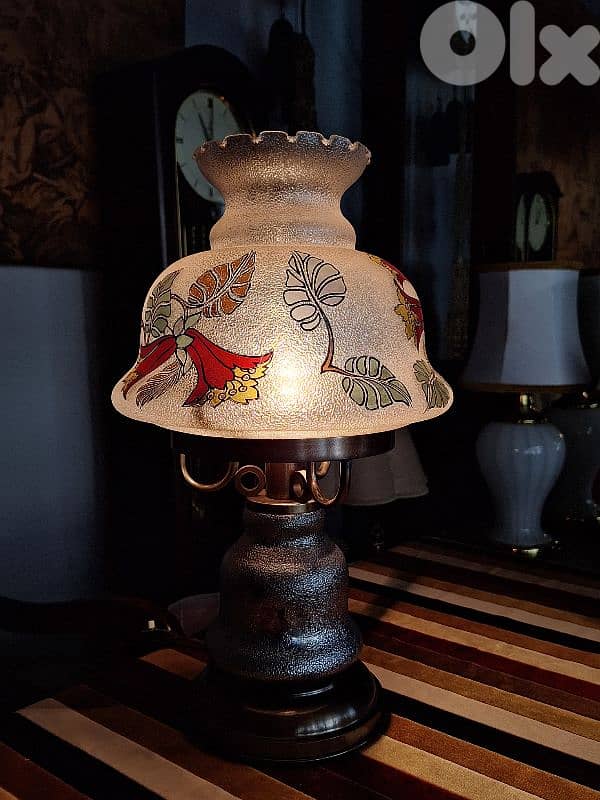 Bronze and handpainted glass lamp 2