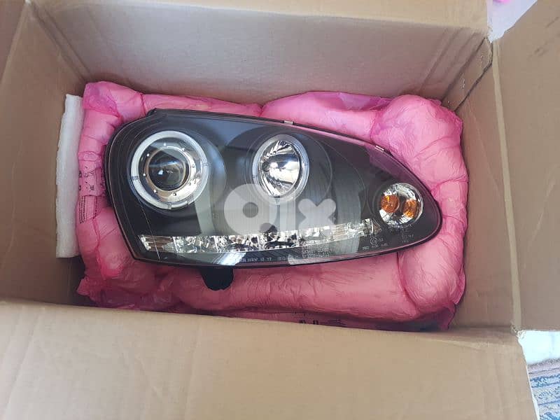 golf 5 gti  headlights special edition original made in taiwan 2