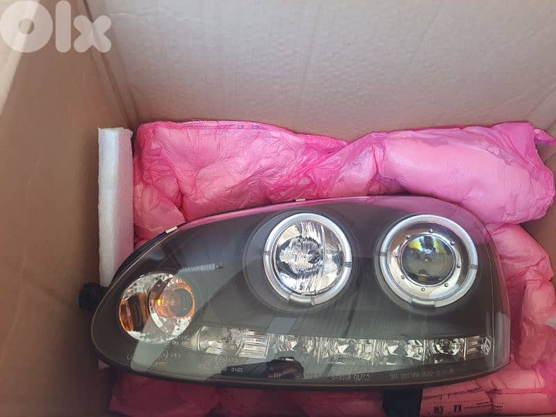 golf 5 gti  headlights special edition original made in taiwan 4