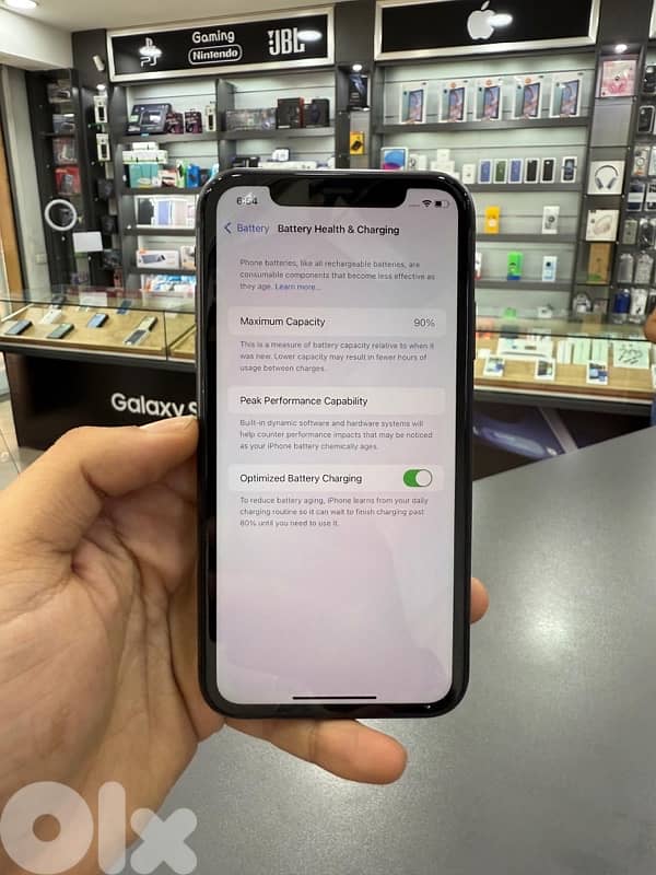 IPHONE 11 128GB USED 4