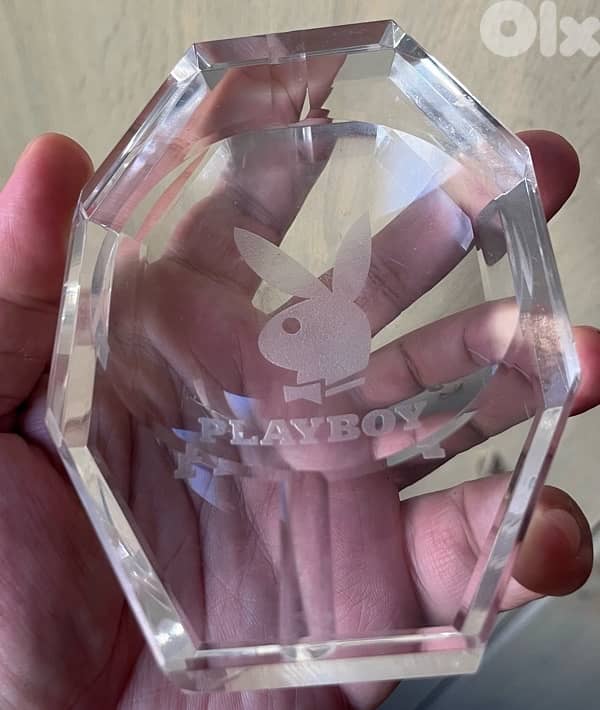 ashtray  crystal for 10 $ 1