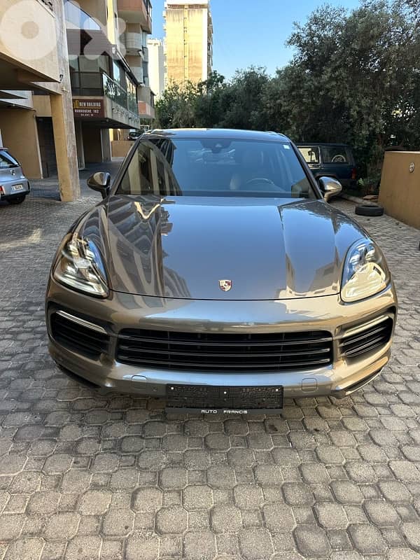 Porsche Cayenne 2019 gray on black (clean carfax) 0