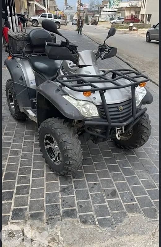 cf moto 650cc 2013 super clean meshe 10,000km 4x4 3