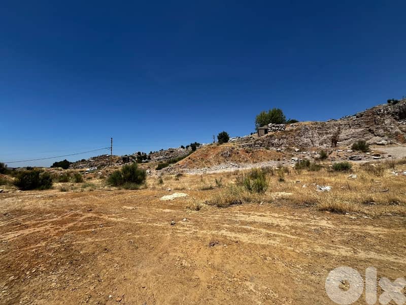 أرض للبيع في الزعرور  Land for sale in Zaarour 0