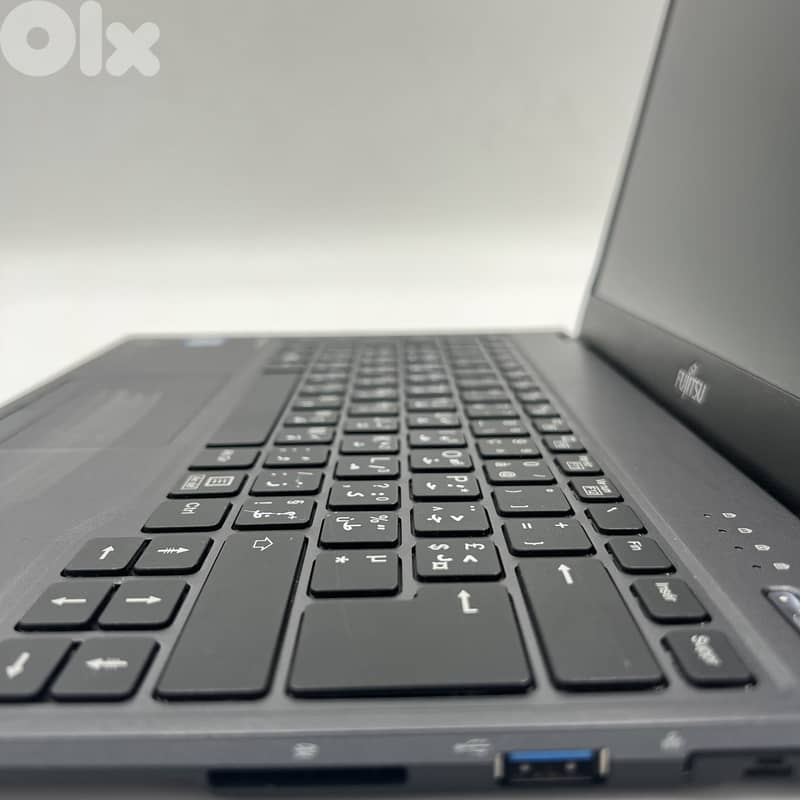 5071- Used Laptop Fujitsu LifeBook U937 10