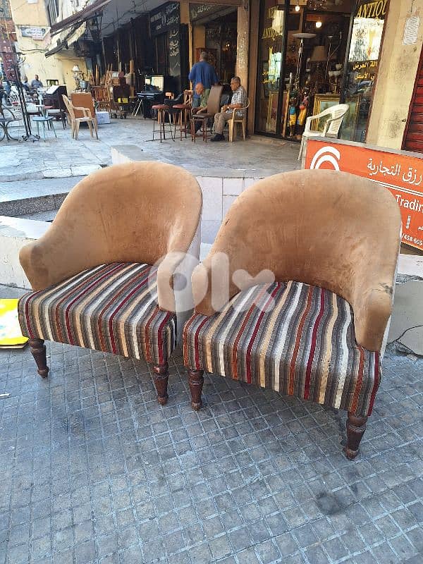 pair of armchairs 0