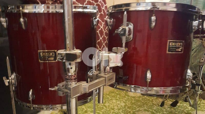 Dixon drums 4