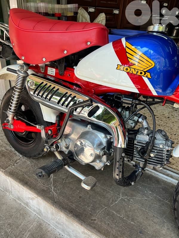 honda Monkey ( HRC) Z50 2