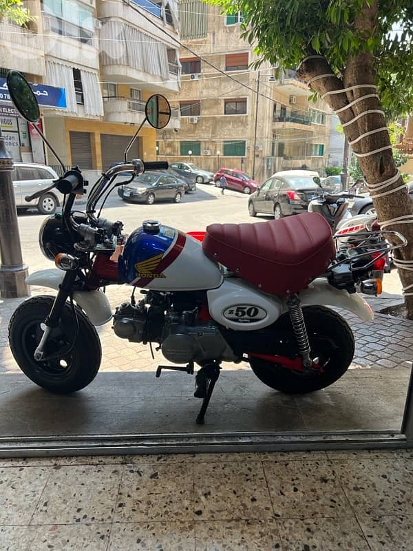 honda Monkey ( HRC) Z50 7