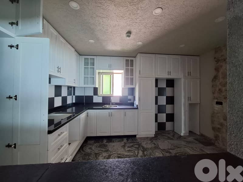 L18601-Exclusive! Beach Hotel For Sale in Halat 6