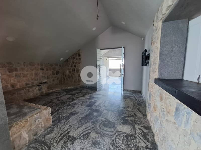 L18601-Exclusive! Beach Hotel For Sale in Halat 7