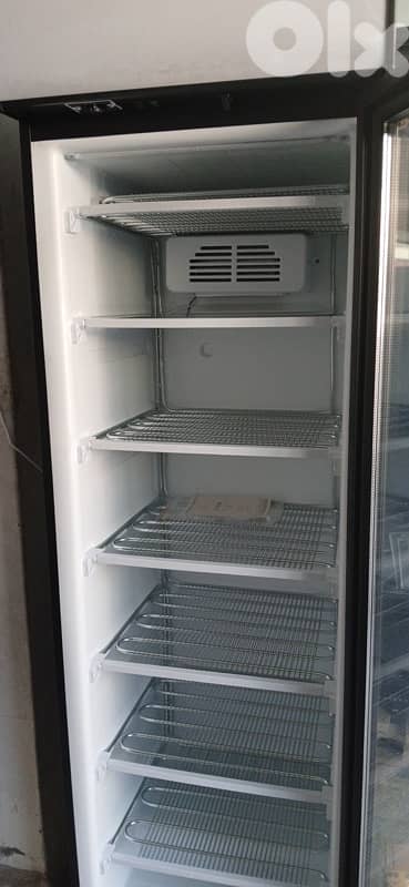 fridges and freezer 0