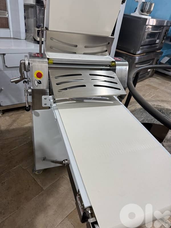 تجهيز محلات كرواسون وحلويات ومطاعم 0