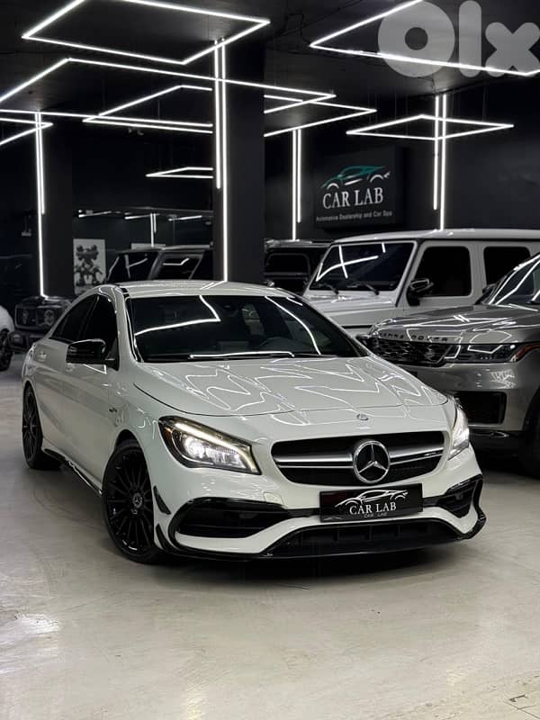 Mercedes-Benz CLA 45 AMG 0
