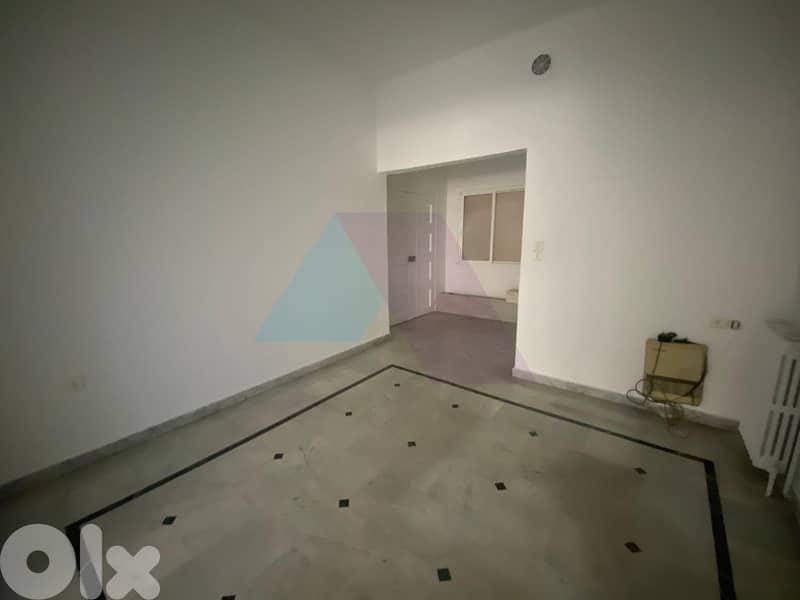 170m2 office with Prime Location 4 rent in Sin el Fil-مكتب في سن الفيل 0