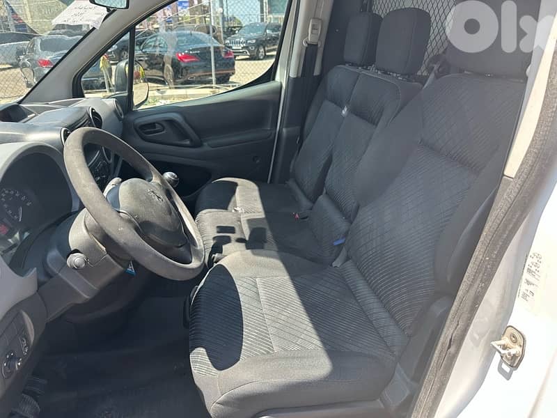 peugeot partener 8