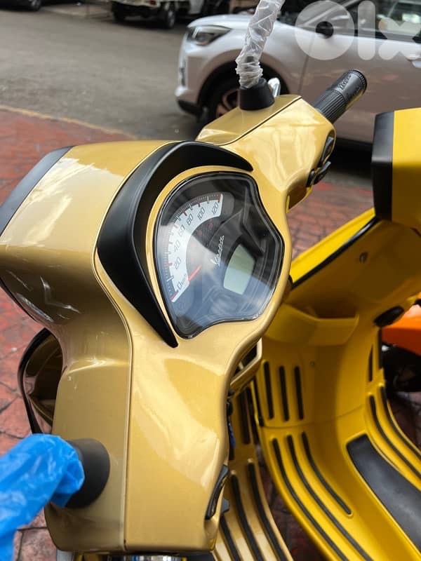 starting prices 1750$ to 2300$ vespas Vxl sxl 3 V tech 2025/24 okm 2