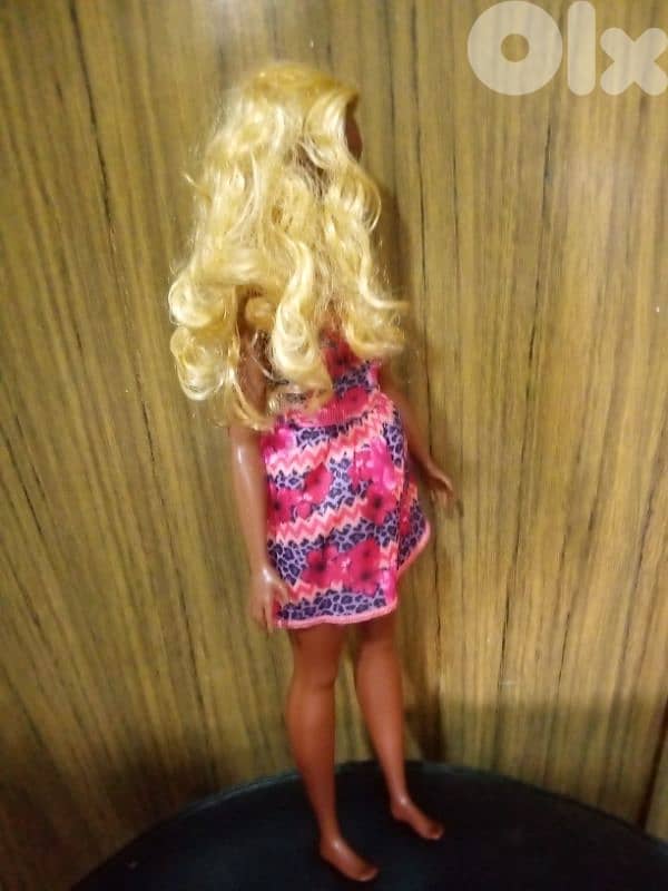 Offer: Barbie KIM FASHIONISTAS ZIG ZAG CURVY Mattel 2018 great AA doll 5