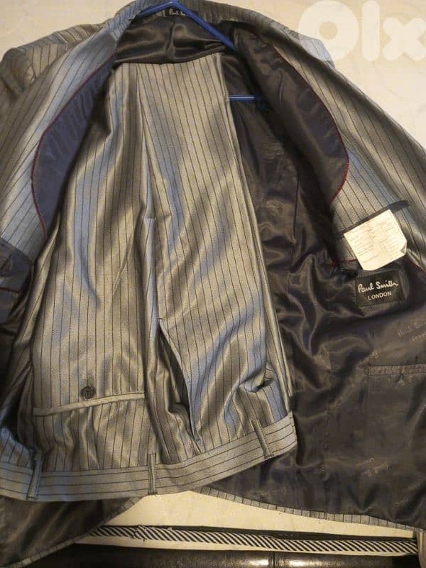 brand new Paul Smith blazer / طقم بول سميث اصلي بورقته سعر خاص 1