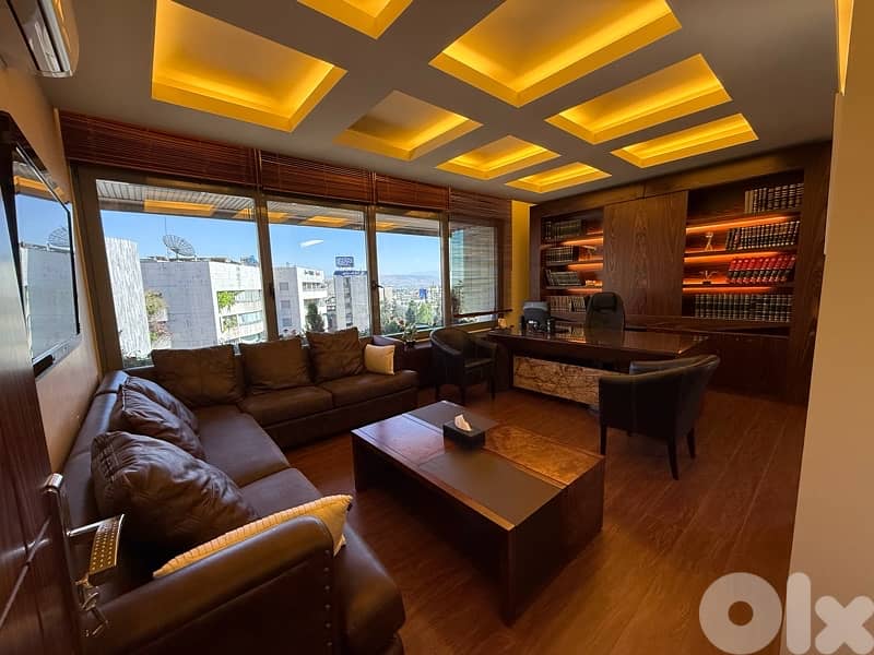 Luxurious Office for Rent - للإيجار مكتب فخم في زحلة 0