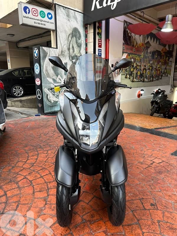 155 cc Yamaha Tricity Japanese 3