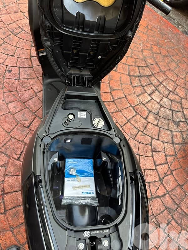 155 cc Yamaha Tricity Japanese 7