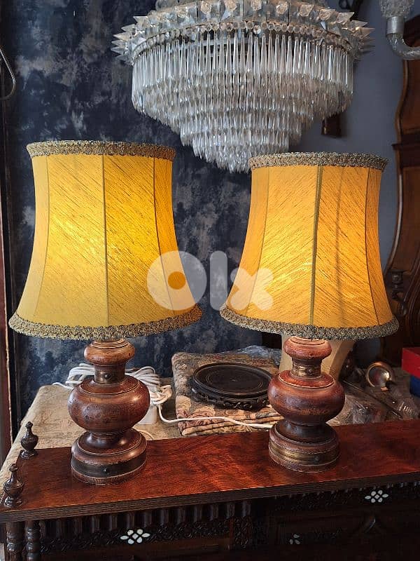wood base pair of lamps 1