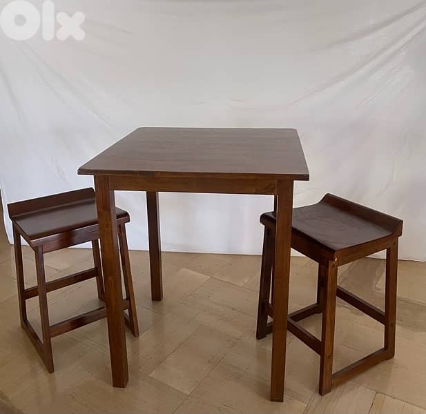 Table haute avec 2 tabourets 0