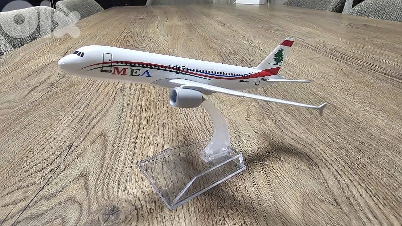 MEA airbus 320 model 0