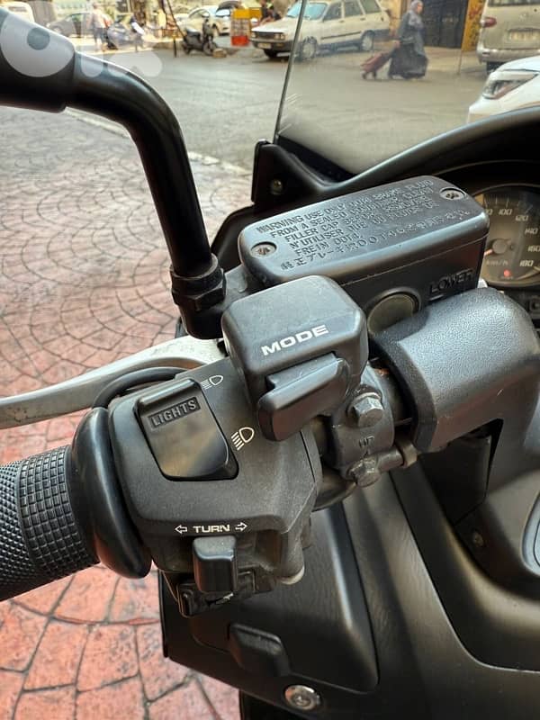 gold edition honda silverwing 600 cc crystal 1