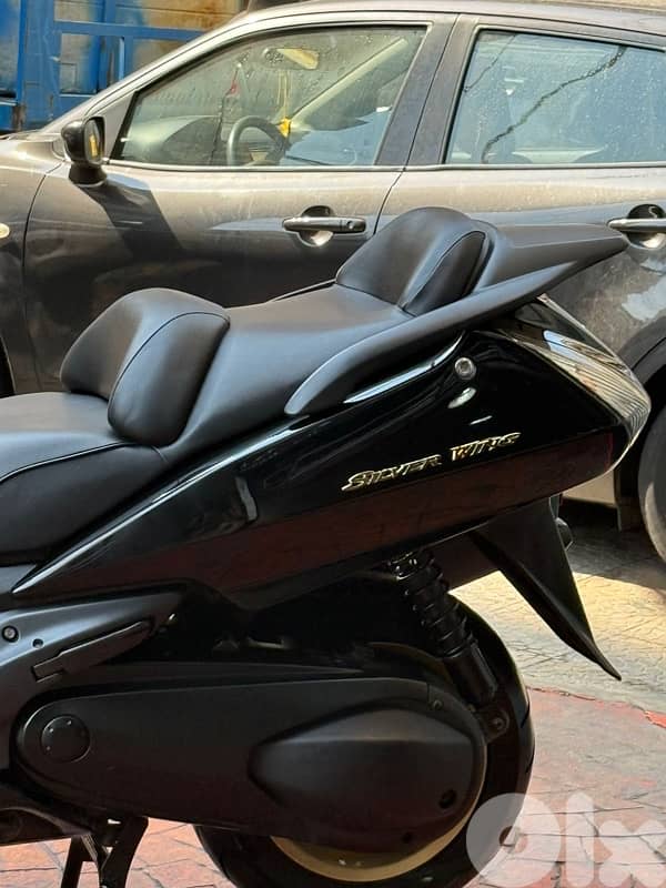 gold edition honda silverwing 600 cc crystal 4