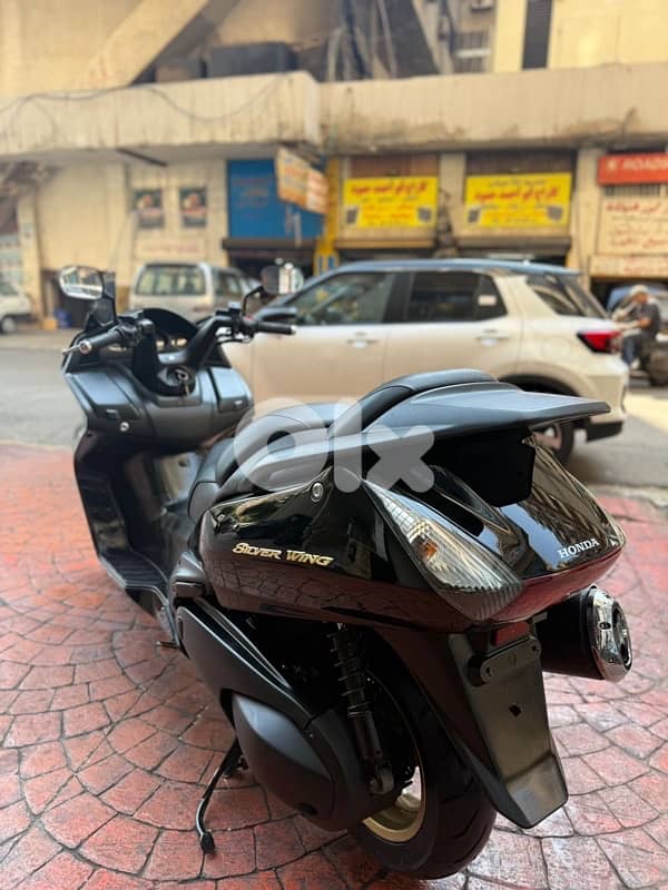 gold edition honda silverwing 600 cc crystal 5