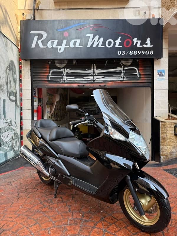 gold edition honda silverwing 600 cc crystal 8