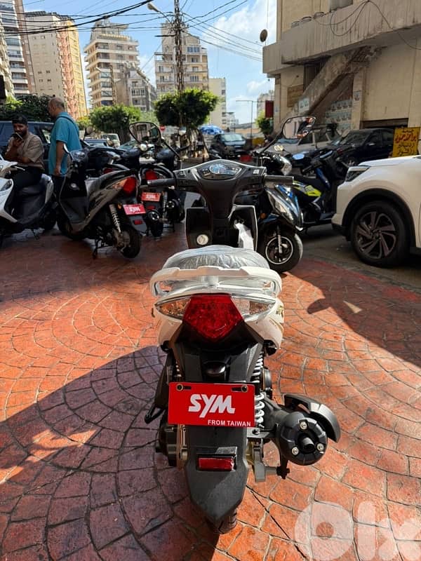 sym GR 150 cc limited okm 2025 8