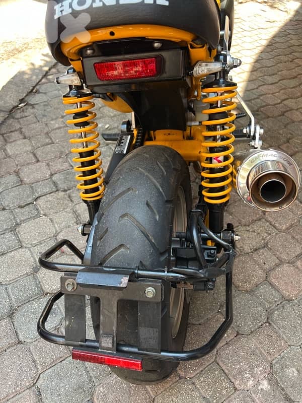 Honda monkey 125 cc all aftermarket sport parts added 9